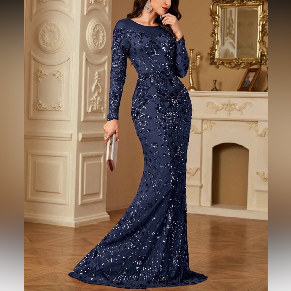 Elegant Blue Long Sleeve Sequin Evening Gown - Picture 2 of 7